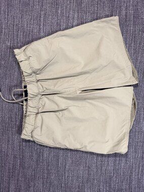 Abercrombie Men's Short size M Beige color